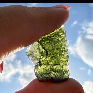 💚 Authentic Moldavite 7.84g Raw Czech Moldavite 💚